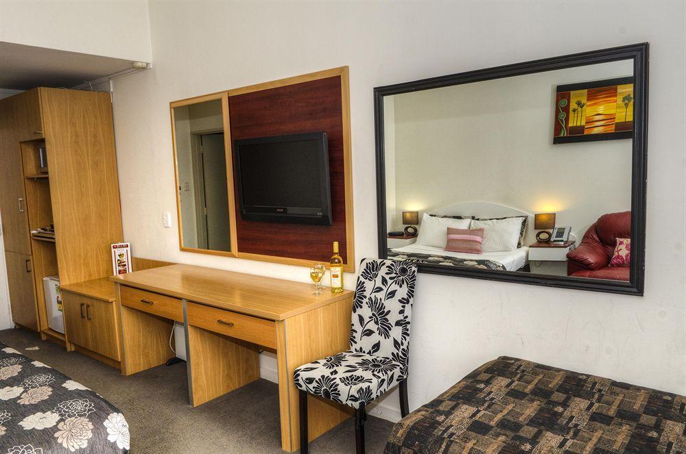Auckland Airport Pacific Inn מראה חיצוני תמונה